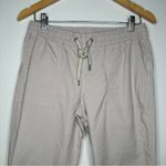 Vuori Women’s Vintage Ripstop Pants in Milkweed Size Small Photo 4