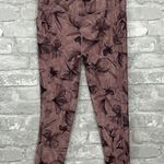 Athleta Salutation Stash Pocket II 7/8
Tights in Hearth Rose Photo 2
