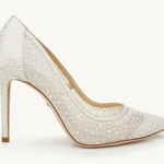 Badgley Mischka Weslee III Princess Pump Sz 9.5 NWOB Pearl Embellishments Bride Photo 0