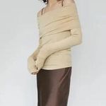 NWT  oak + fort pale khaki off shoulder top large Photo 0