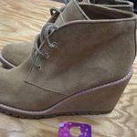 Coach New York Karson Wedge Boots Women's 6B Beige Suede Lace Up Ankle Booties Photo 0