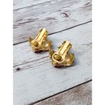 Vintage Clip On Earrings Photo 8