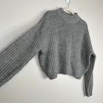 H&M Loose Knit Mockneck Cropped Long Sleeve Gray Sweater Size Medium Photo 1