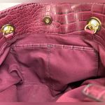 Liz Claiborne Real Fit Satchel Tote Bag in Plum Crocodile Embossed Faux Leather Photo 9