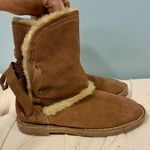 ALDO ! Chestnut brown Ugg style shearling boots size 7! Photo 2