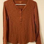 Gap ‎ Women's Terracotta Button Down Henley Shirt Photo 0