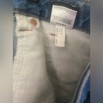 EXPRESS Boyfriend Midi MidRise Denim Shorts Button Fly Sz 8 Raw Hem Distress Photo 9