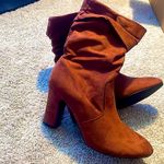 Boutique New cinnamon colored block heels faux suede tall zippered 9.5 Photo 15