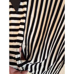 Raeve Girl Size L Black & White Striped Hook Collar Wrap Tie in Front Logo Top Size L Photo 3