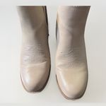 Frye and Co. Women's Jude Stacked Heel Booties Stone Camel 7.5 Western Photo 4