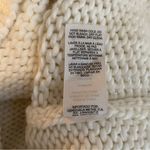 Garage || White heavy, warm scoop neck, long sleeve over sized sweater Photo 6