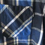 Aritizia Tna Plaid Cropped Flannel Button Up Black, Blue & White Photo 2