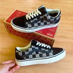 Vans Blur Check Old Skool 'Black'
VN000CP5BM8 Women Size 7.5 US Photo 0