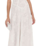 Lucy in the Sky Textured floral maxi dress in white Photo 0