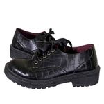 Madden Girl black croc-embossed leather lace-up Platform Oxford Casual Shoe Photo 9