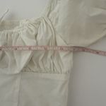 Aritzia TNA‎ Womens Blouse Tank Size XS White  Tank  Cropped Elastic Photo 3