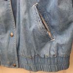 FINAL MARKDOWN LADIES’ Koret City Blues Petites Zip Snap Photo 3