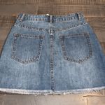 Missguided Misguided Petite Clean Fray Hem Denim Mini Skirt Size 0 NWT Photo 1