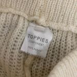 Toppies  High waste sweater pants - Size medium. ***Refer to measurements. Gently warn & Excellent condition. High wasted pants. Measurements approximately 13” waste x 13” rise x 36” long. None smoking home. Priced at as is condition. Don’t like my price make a reasonable offer! And thank you for checking my closet! Photo 2