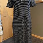 Cupcakes and Cashmere navy striped t shirt dress Photo 0