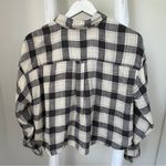 American Eagle Outfitters Grey and Cream Plaid Lightweight Flannel Shirt Size M Photo 1