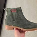 Toms Olive Green Suede Pull on Chelsea Ankle Booties Size 7 Photo 6
