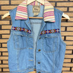 Flying Tomato ‎ Beaded Aztec Light Wash Denim Vest Size Small Photo 0