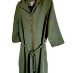 Reynah Couture Green Button Photo 12