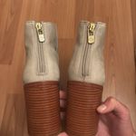 Antonio Melani Light Gray Leather Ankle Boots size 7 Photo 4