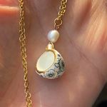 Handmade porcelain tea cup & freshwater pearl unique fun fairy antique style necklace🫖🍃🌀 Photo 4