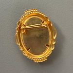 Victorian Gold Tone Cameo Pin Brooch Orange Coral Right Facing Woman Photo 1