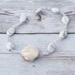 Vintage Stretch Bracelet Dainty Mother of Pearl & White Beads Photo 3