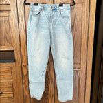 American Eagle AE Strigid Mom Jean Women’s Blue‎ Breeze 3935 size 2 regular Blue Photo 2