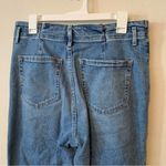 Hollister Curvy Ultra High Rise Mom Jeans Paper Bag Waist Photo 3