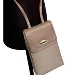 Liz Claiborne Purse Crossbody Shoulder Bag Tan Y2K Beige Vacation Office Travel Photo 0