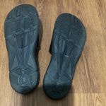 Under Armour  Women’s Size 10 Black With White Logo Slide Sandals. Photo 2