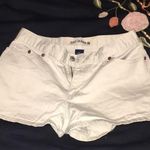 Gap Cute off white color shorts Photo 0