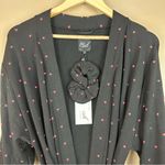 Plush Women’s Black Pink Hearts Tie Front Short Robe Hair Scrunchie Set Small Photo 1