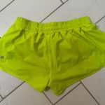 Lululemon Hotty Hot Short 2.5” Photo 2