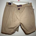 Gloria Vanderbilt New women's short skirt. $35. Photo 2