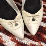 Vintage 90s Y2K Coquette Romantic Fairy Lolita Bow Kitten Slingback Heels Pumps Patent Leather Pointed Toe White Keyhole Photo 5