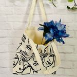 Boutique NEW Canvas Face Tote Bag Photo 9