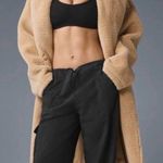 Alo Yoga NWOT Oversized Sherpa Trench Coat In Camel Teddy Jacket Size XXS Photo 0