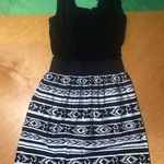 A Byer A. Byer Women’s Black and White Formal Dress Size M Photo 0