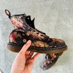Dr. Martens  RETIRED VINTAGE VICTORIAN ROSE FLORAL COMBAT BOOTS RETRO RETIRED W7 Photo 2
