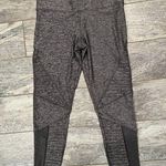 Victoria's Secret Victoria Secret PINK Small Ultimate Leggings Cropped Crop Gray Yoga Pants Active Photo 3