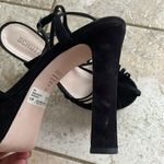 Schutz Roxi Nubuck T-strap Platform Sandals In Black Photo 9