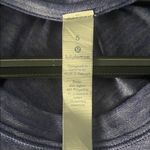 Lululemon athletica Indigo Short Sleeve Tee Size 6 Photo 5