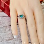 Heart Shaped Ring, Size 9❤️ Green Photo 2