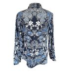 Jaclyn Smith blue and white floral long sleeve collared button down shirt small Photo 3